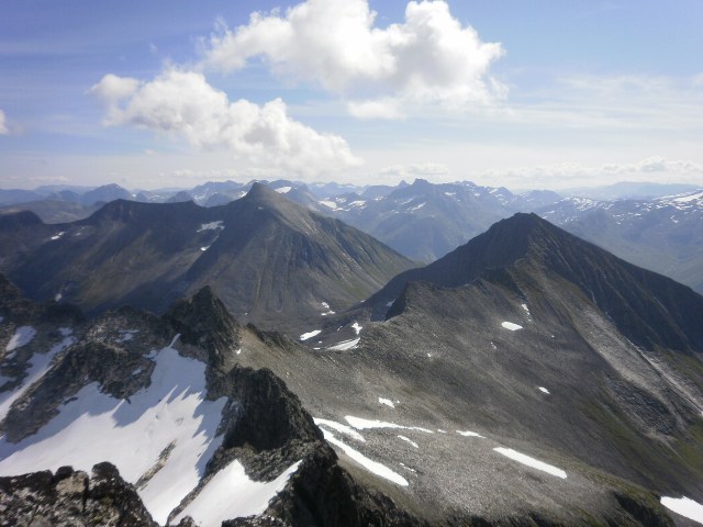 Rundskue frå Klauva III