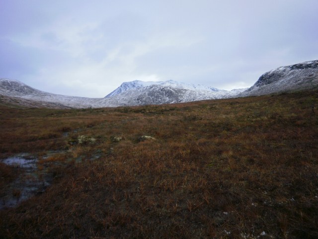 Opp i snøen seinhaustes III